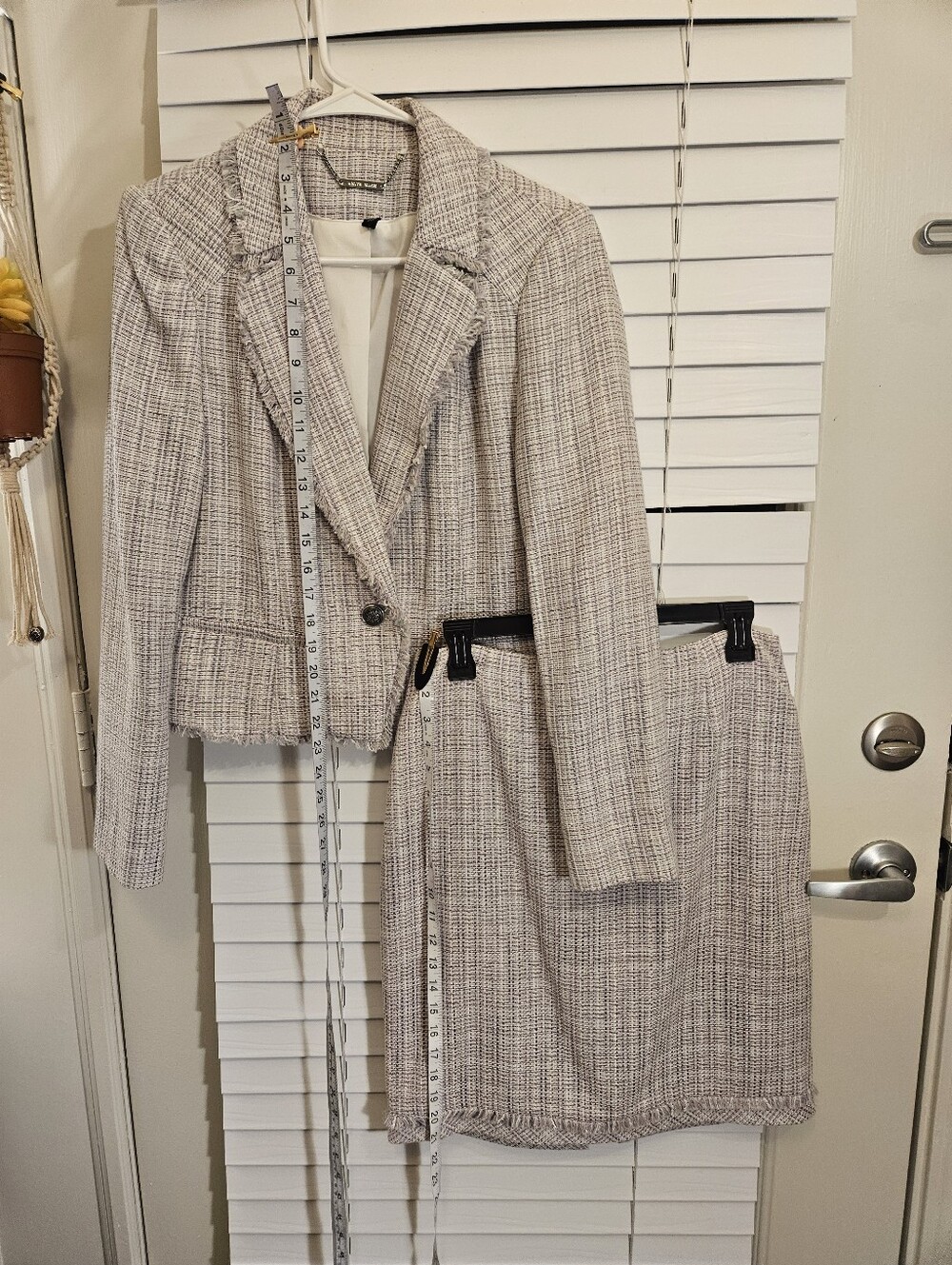 White House Black Market Lilac Tweed Skirt Blazer Set Fringe Pencil Skirt Sz 8 - Picture 5 of 9